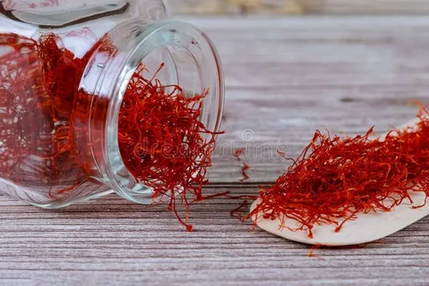 تصویر 1 از زعفران مرغوب سرگل با کیفیت مناسب و عطر مطبوع برای استفاده در آشپزی